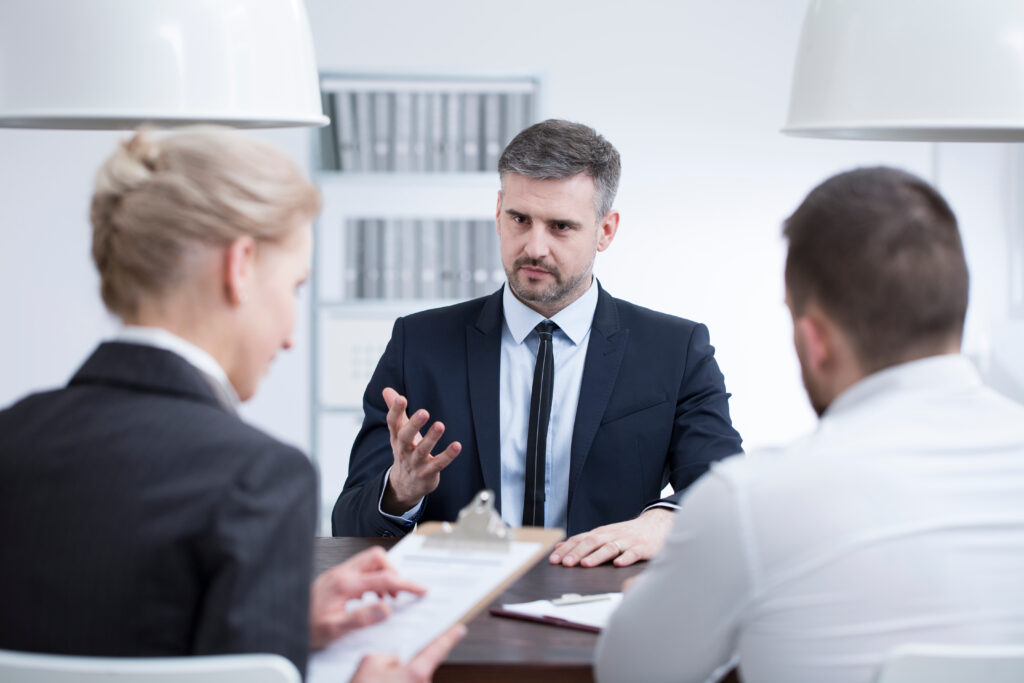 Calgary family law mediator communicating with spouses